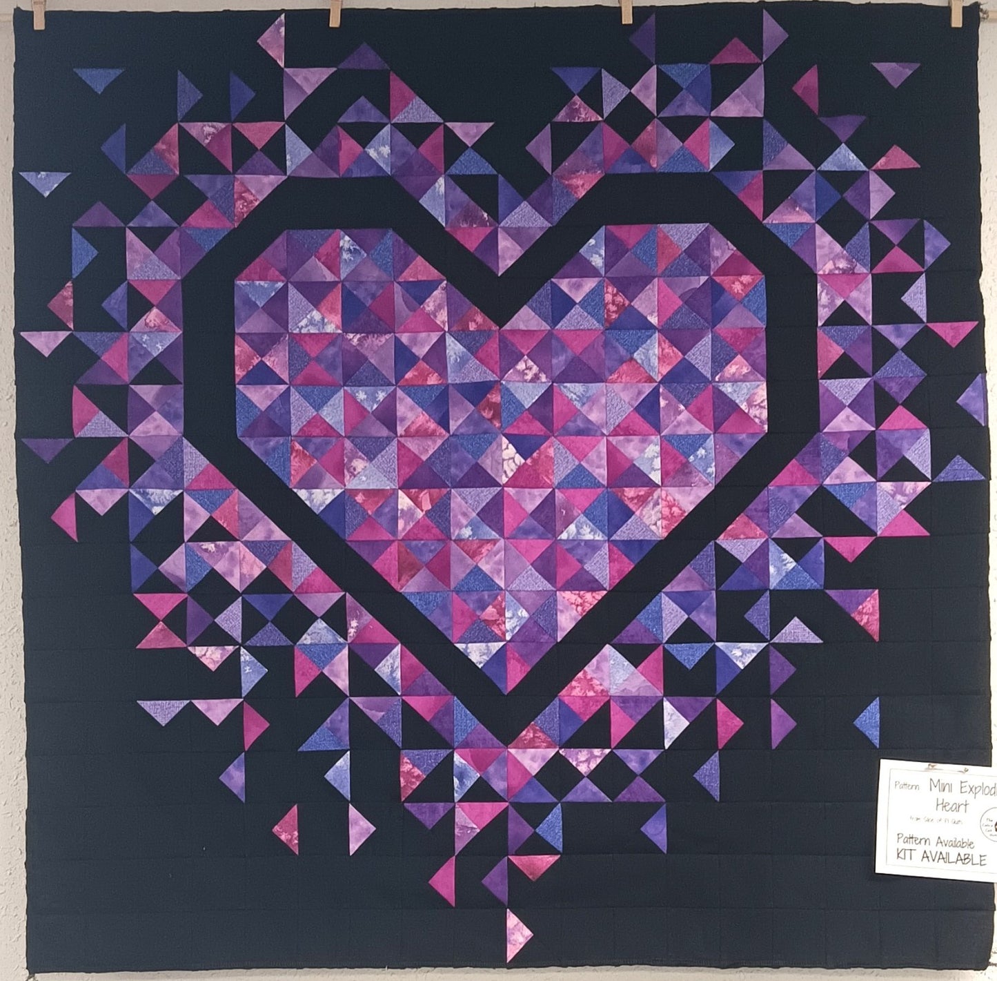 Mini Exploding Heart Quilt Kit